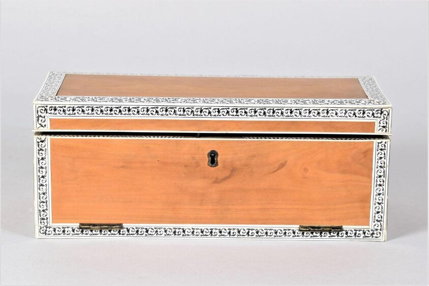 Glove box — ca. 1855