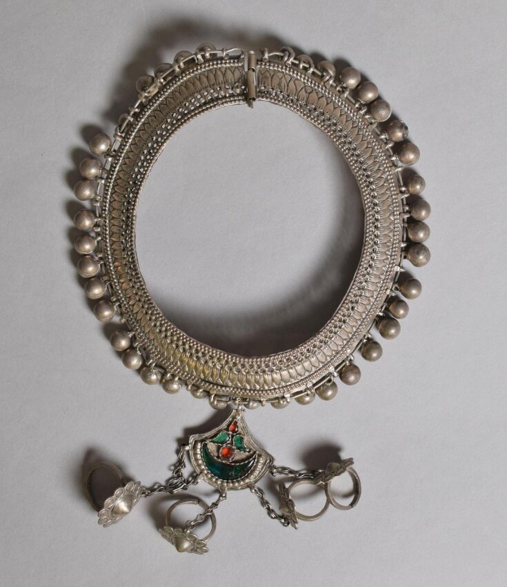 Anklet ('Nupur') with toe rings top image