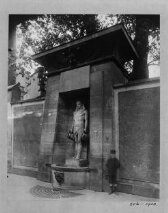 Fountain, Rue de Sevres, Paris, France thumbnail 2