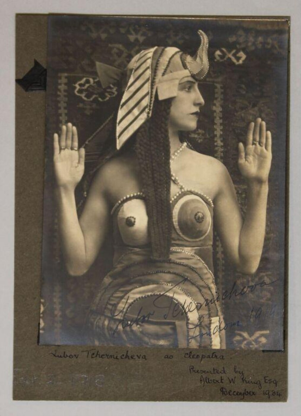 Hoppé, Emil Otto, Cleopatre