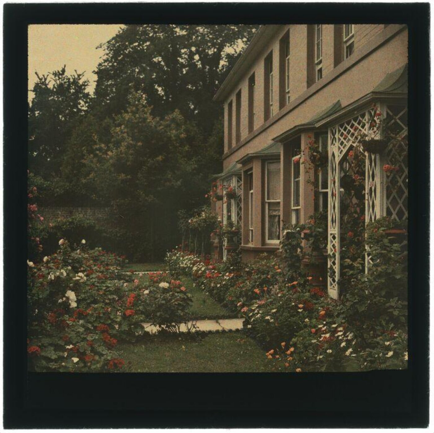 Unknown, View of building with garden