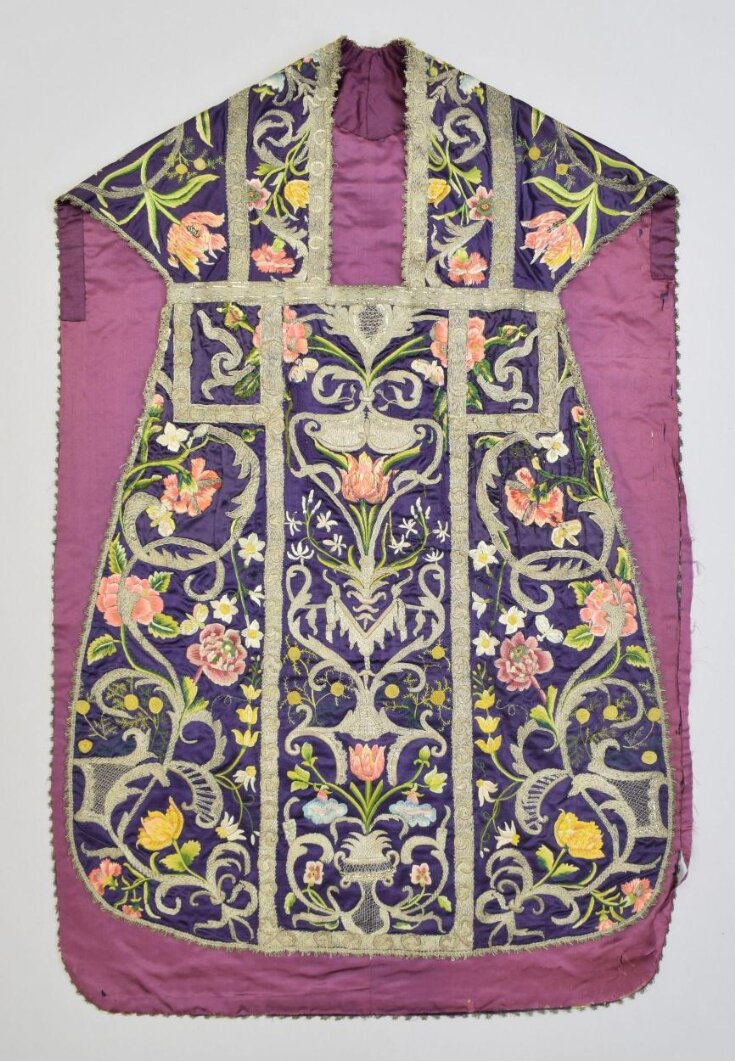 Chasuble top image