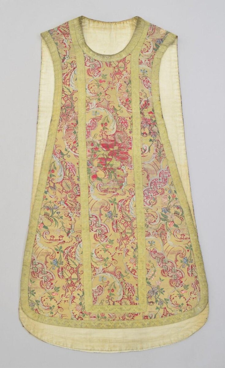 Chasuble top image