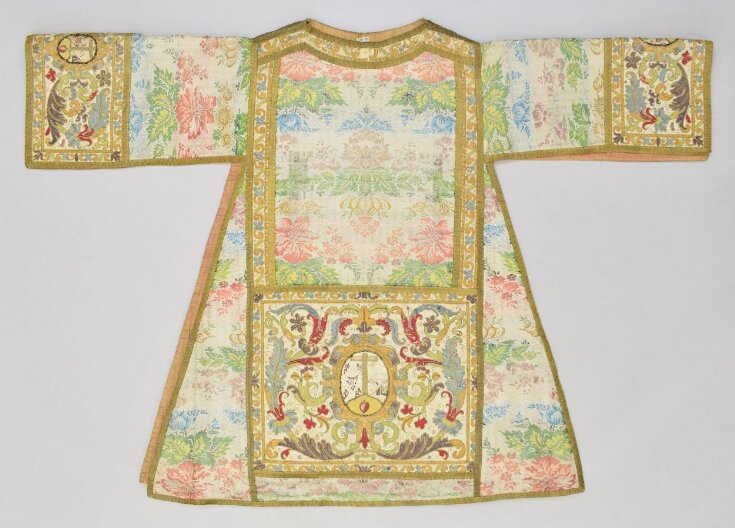 Dalmatic top image