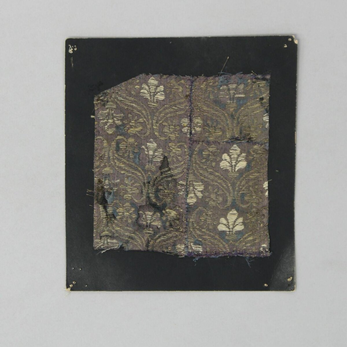 Dress fabric, 1610-1619