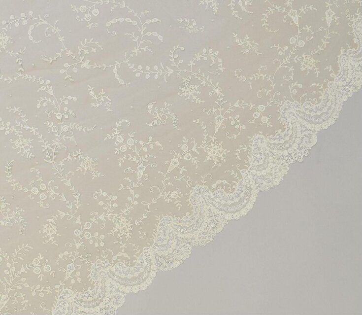 Wedding Veil top image