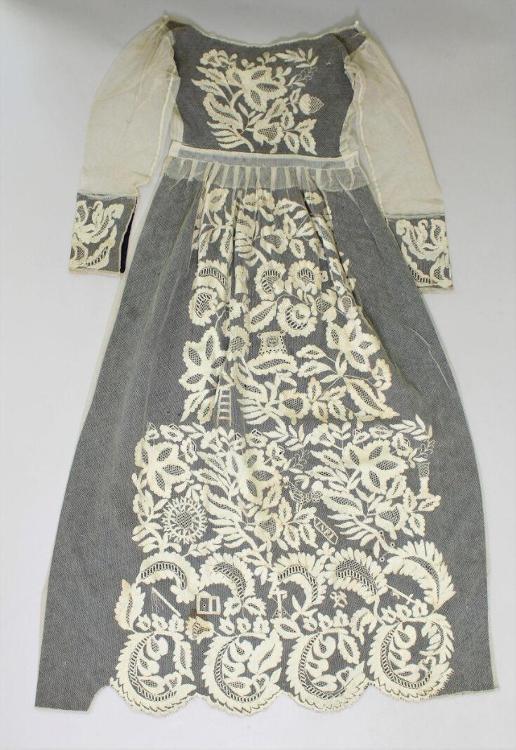 Index Robe Image Robe | V&A Explore The Collections