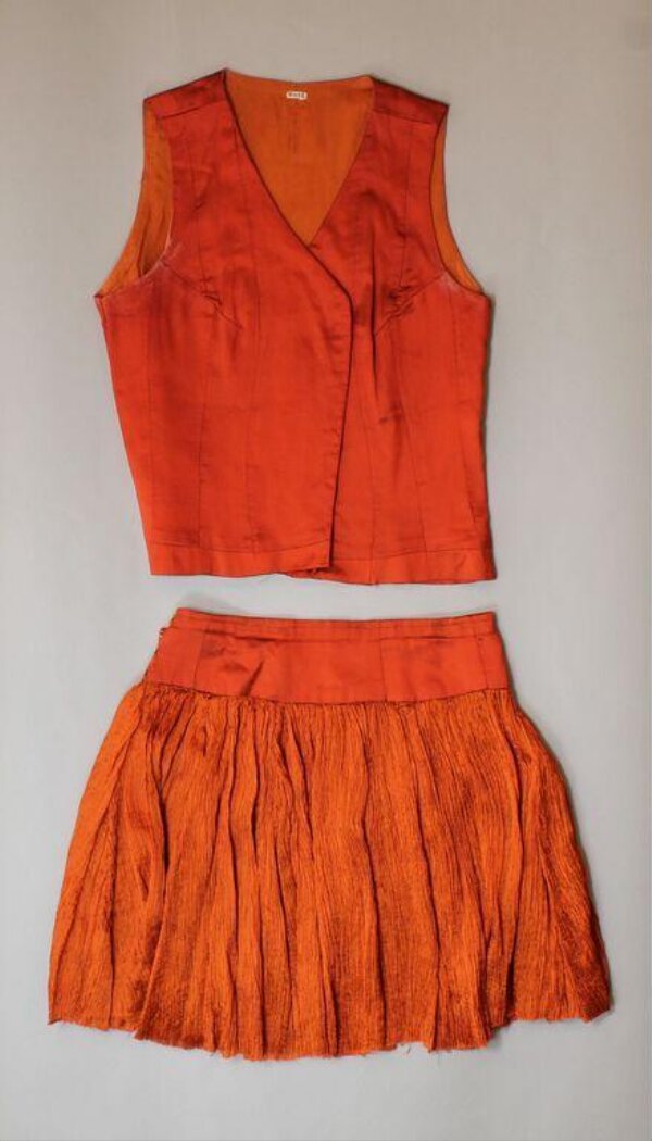 Red Run Baker, Elizabeth V&A Explore The Collections