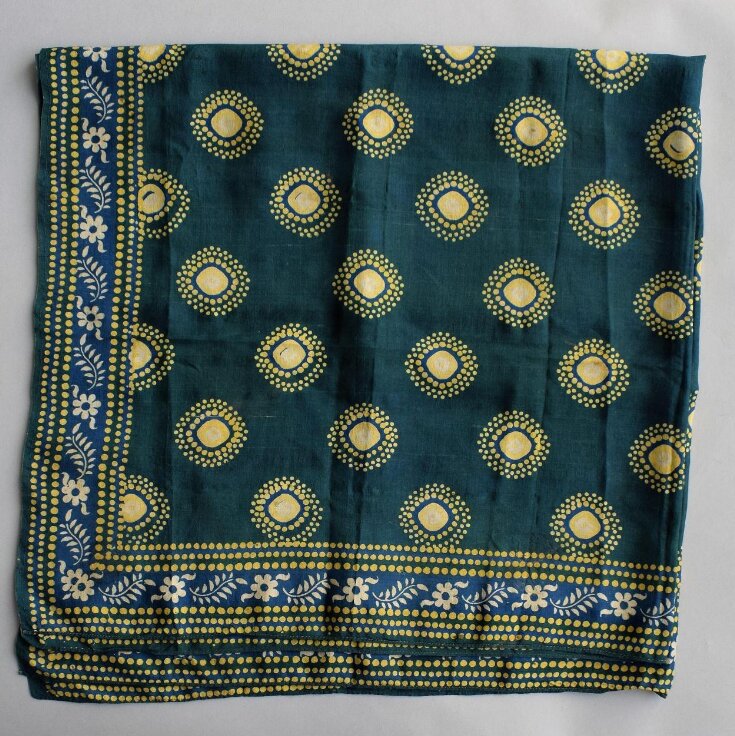 Handkerchief top image