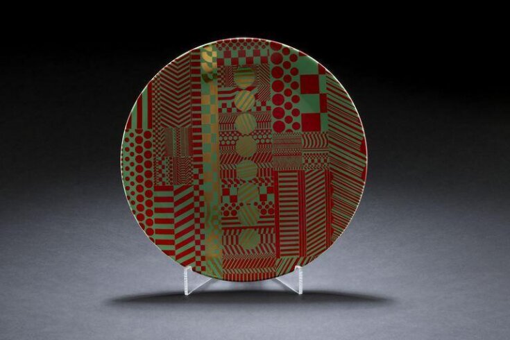 'Variations on a Geometric Theme' plate top image
