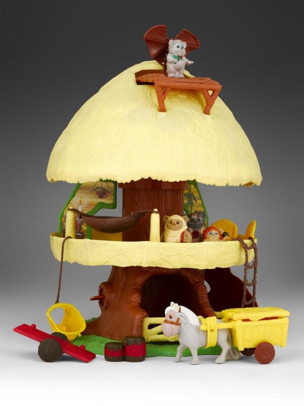 Ewok treehouse shop toy