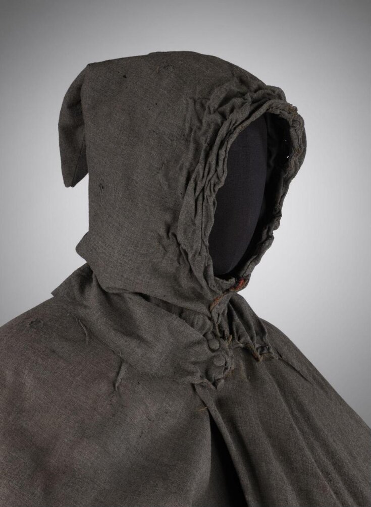 Costume worn by Henry Irving top image