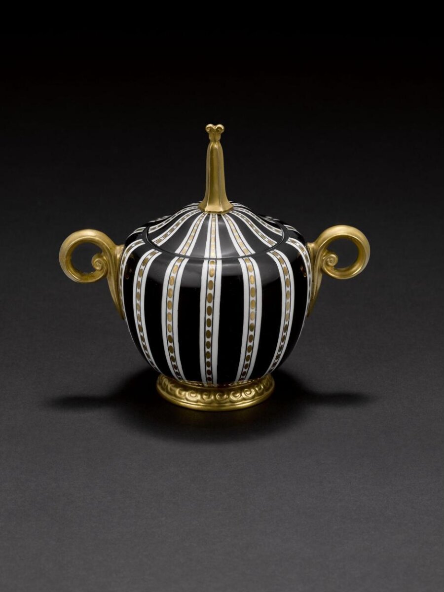 Sugar bowl