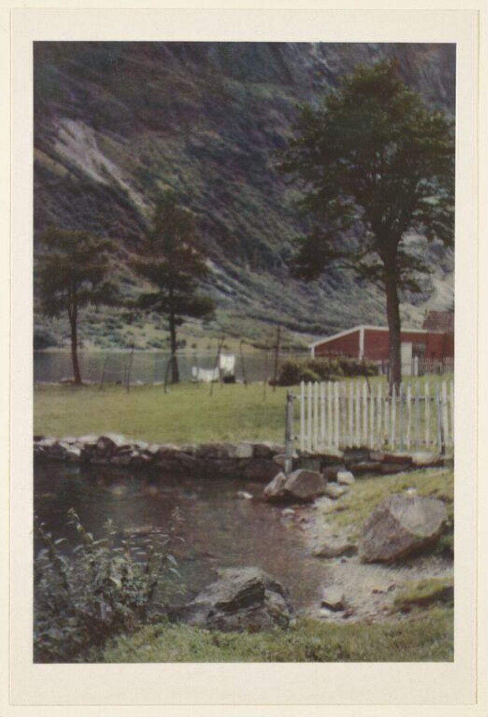 Warburg, Agnes Beatrice, Ared barn, Gudvangen