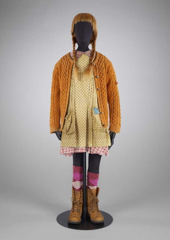 costume