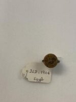 میوزیم کے کھلے ذخیرے سے «Egyptian Ring» کی تصویر