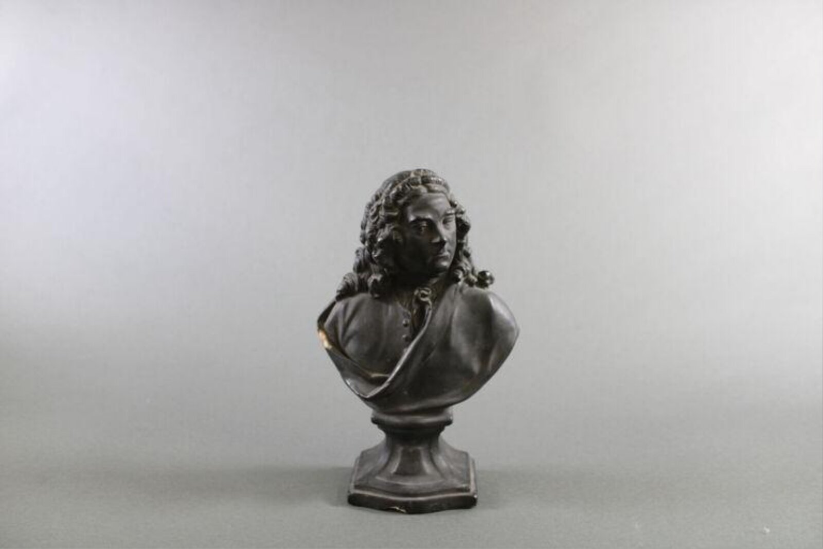Bust