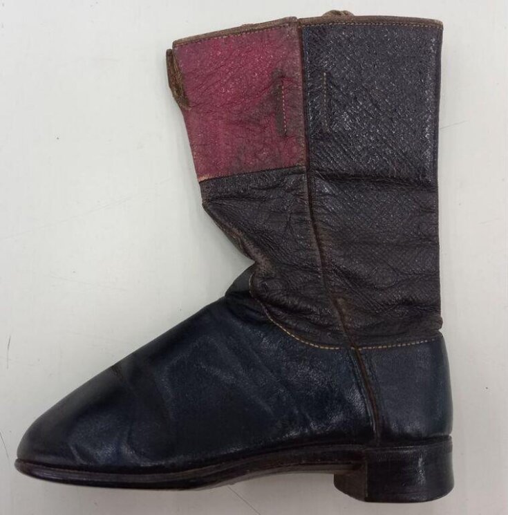 Boot worn by General Tom Thumb top image