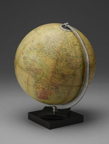 Philips' Challenge Globe 