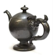 Teapot thumbnail 1