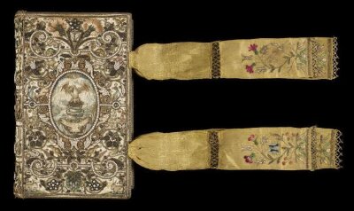 New Testament, followed by the Book of Psalms, with embroidered binding