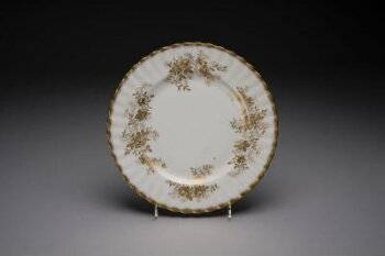 Antoinette' Plate