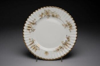 Antoinette' Dinner Plate