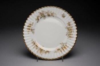 Antoinette' Dinner Plate