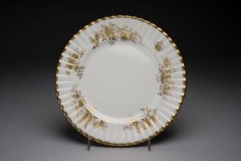 Antoinette' Dinner Plate