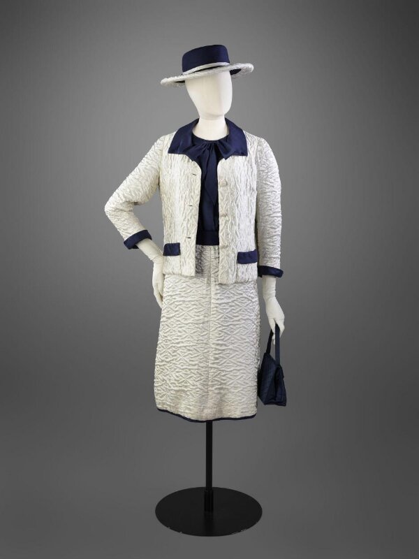 希少　CHANEL THE COUTURIERE AT WORK　シャネル 希少 CHANEL THE COUTURIERE AT WORK シャネル Chanel: The