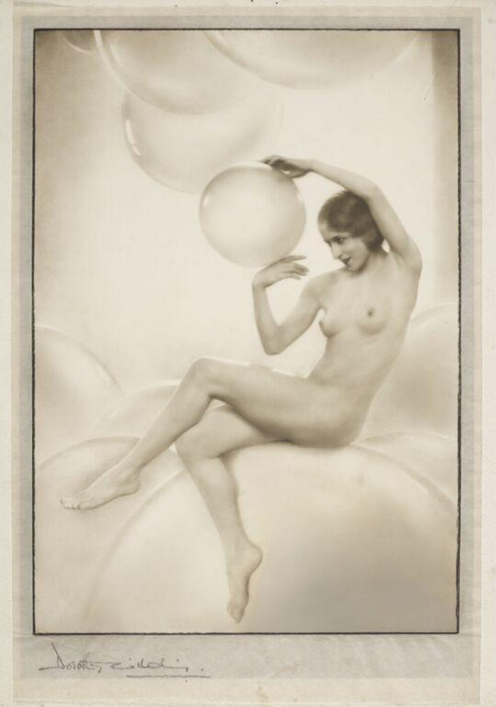 Wilding, Dorothy, Balloons