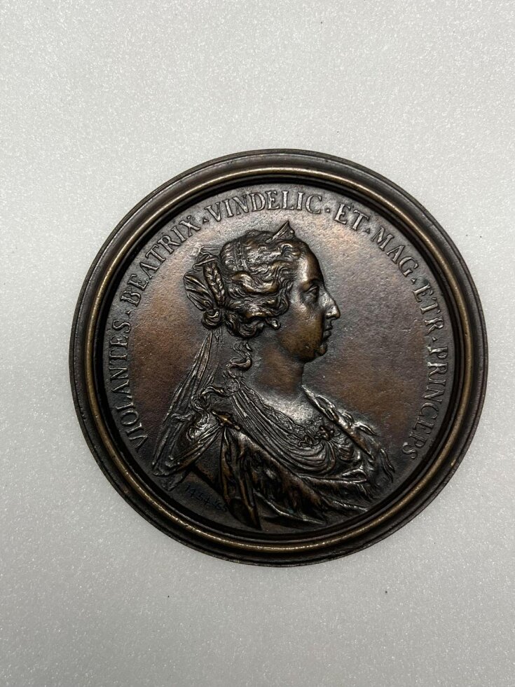 Portrait medal of Violante Beatrice of Bavaria, Gran Princess of Tuscany top image