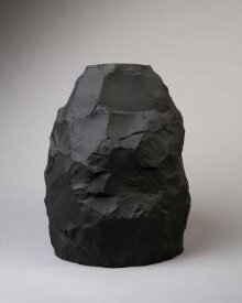 Black Vase 2 thumbnail 1