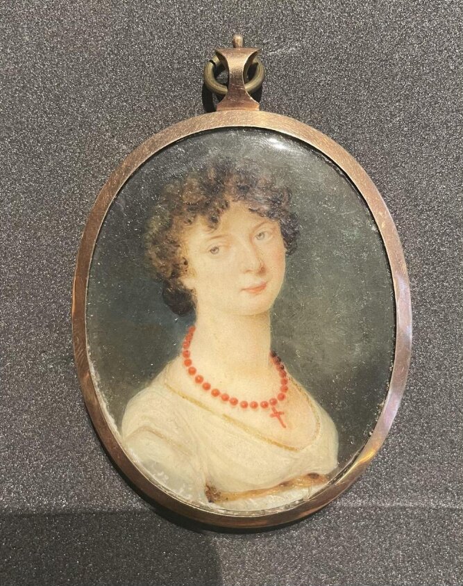 Portrait miniature of an unknown woman