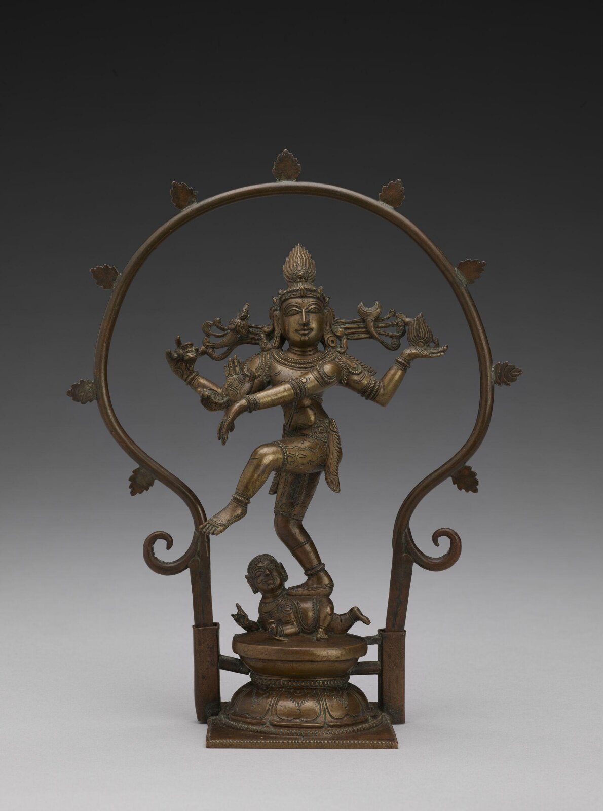 Figure, 1825-1900