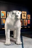 Model of the polar bear Iorek Byrnison thumbnail 2