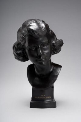Bust, Josiah Wedgwood and Sons, 1977