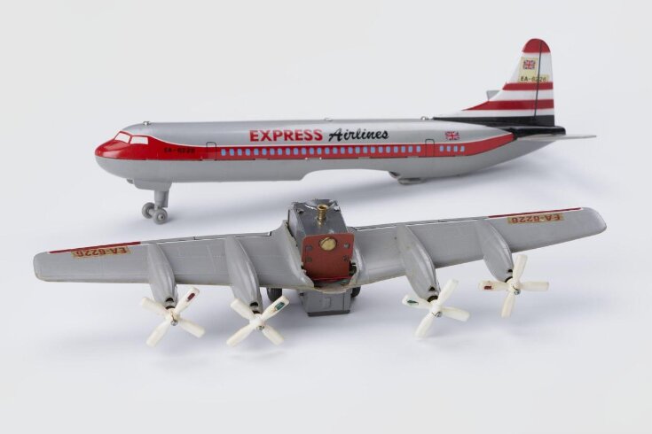 Express Airliner top image