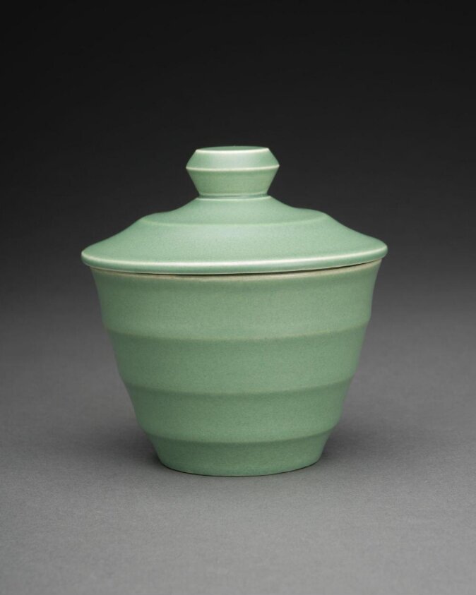 Sugar Bowl and cover — Josiah Wedgwood and Sons — 1935
