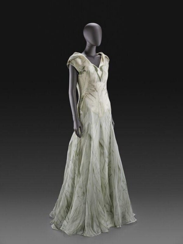 Dress | Alexander McQueen | V&A Explore The Collections