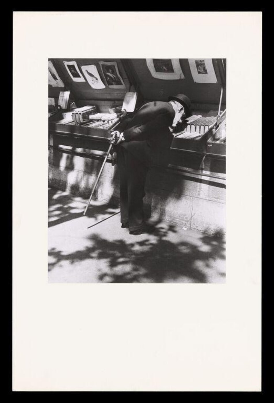 Brassai, En Bouquinant