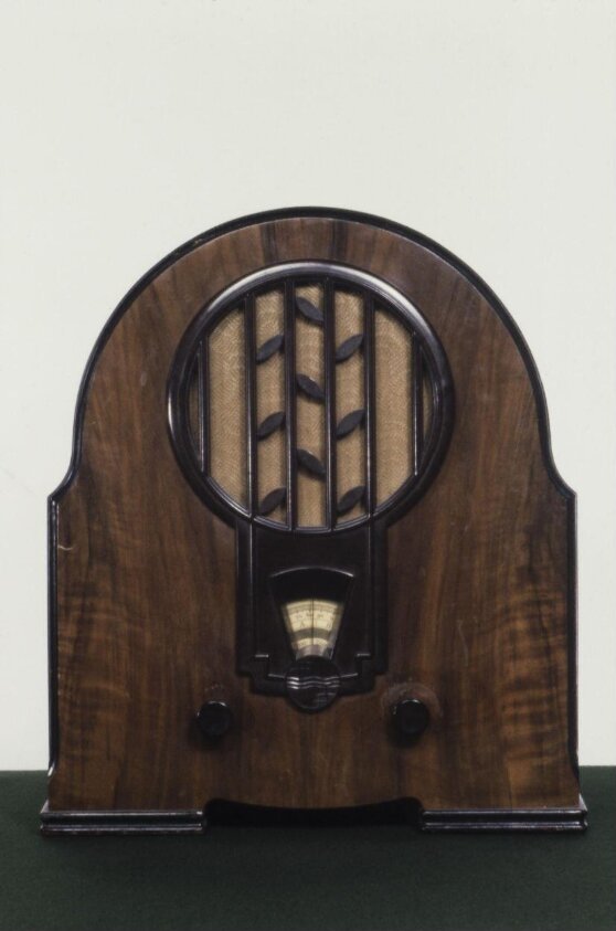 Philips Superinductance model 634A (1933-1934) by Caspar Jacobsz Philips