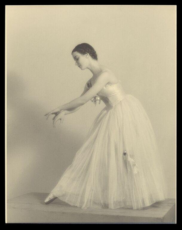 Ballerina by Desmé, Robert