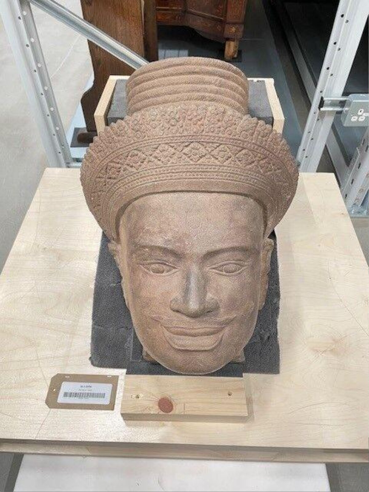 Head, 10th century-11th century