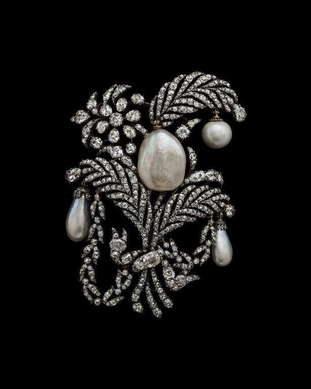 Pearl and diamond brooch