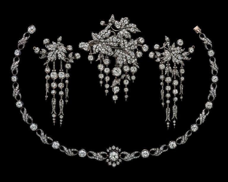 The Portland Parure