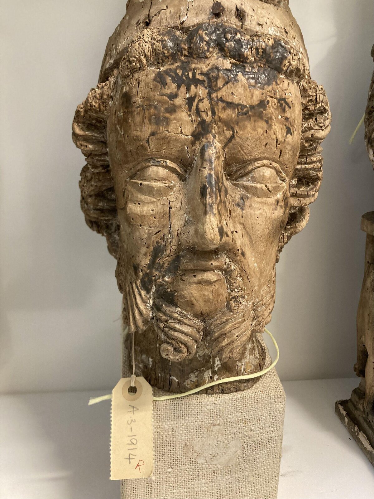 Statue, 14th century
