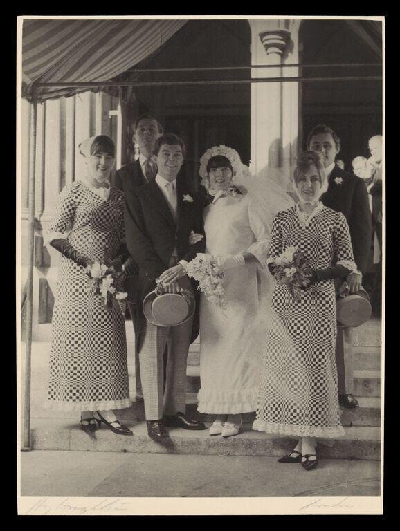 Portrait of a bride, groom and bridal party