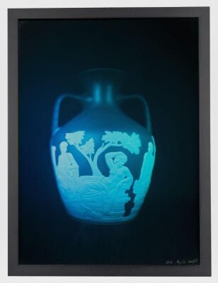 'Portland Vase' hologram