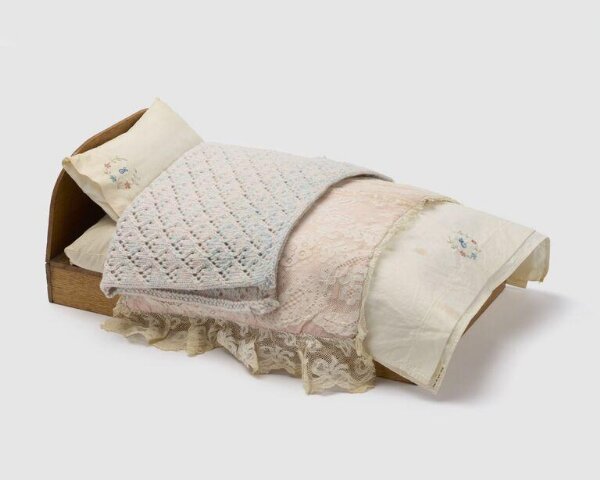 Bed With Bedding | V&A Explore The Collections